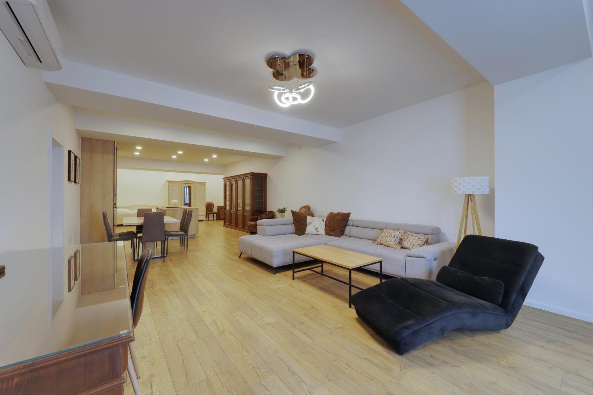 Shone Apartment Old Town 2 Bedroom Pozsony Kültér fotó